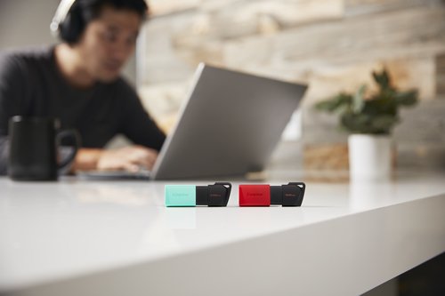 USB Flash накопитель 256Gb  Kingston DataTraveler Exodia M DTXM/256GB USB3.0 черный/зеленый